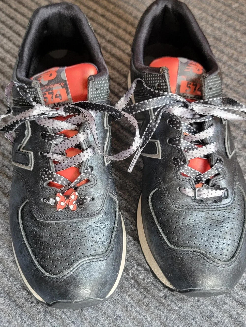 Disney- New Balance Minnie Mouse 574’s. Size 9.5